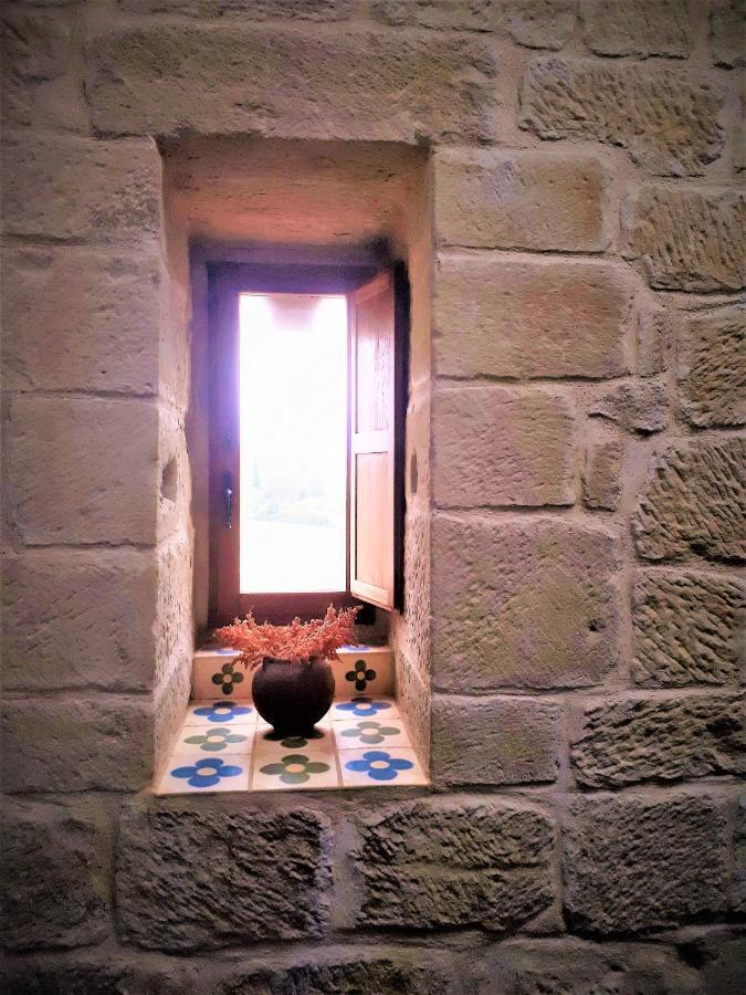 Casa Rural Medieval Torre Fuerte S.XIII Banos de Rioja Exterior foto