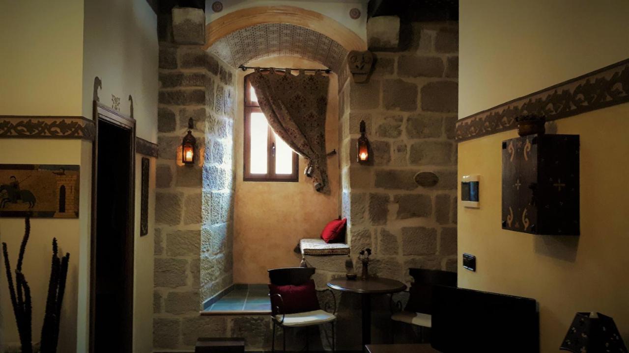 Casa Rural Medieval Torre Fuerte S.XIII Banos de Rioja Exterior foto